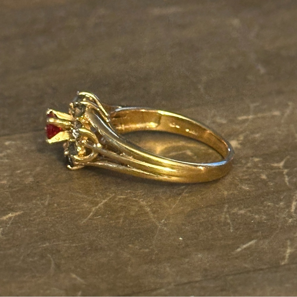 Vintage Simulated Ruby With Clear Rhinestones Ring - image 5